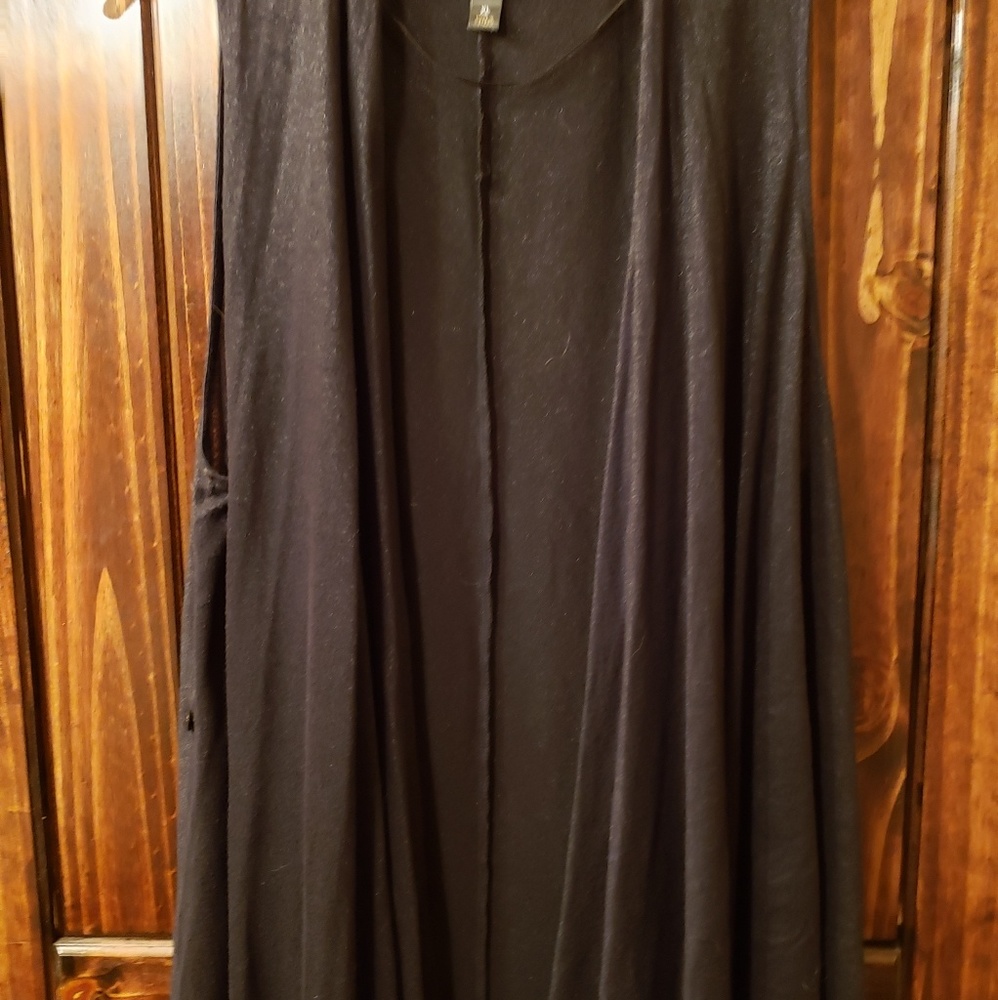 Worthington black armless cover size xl